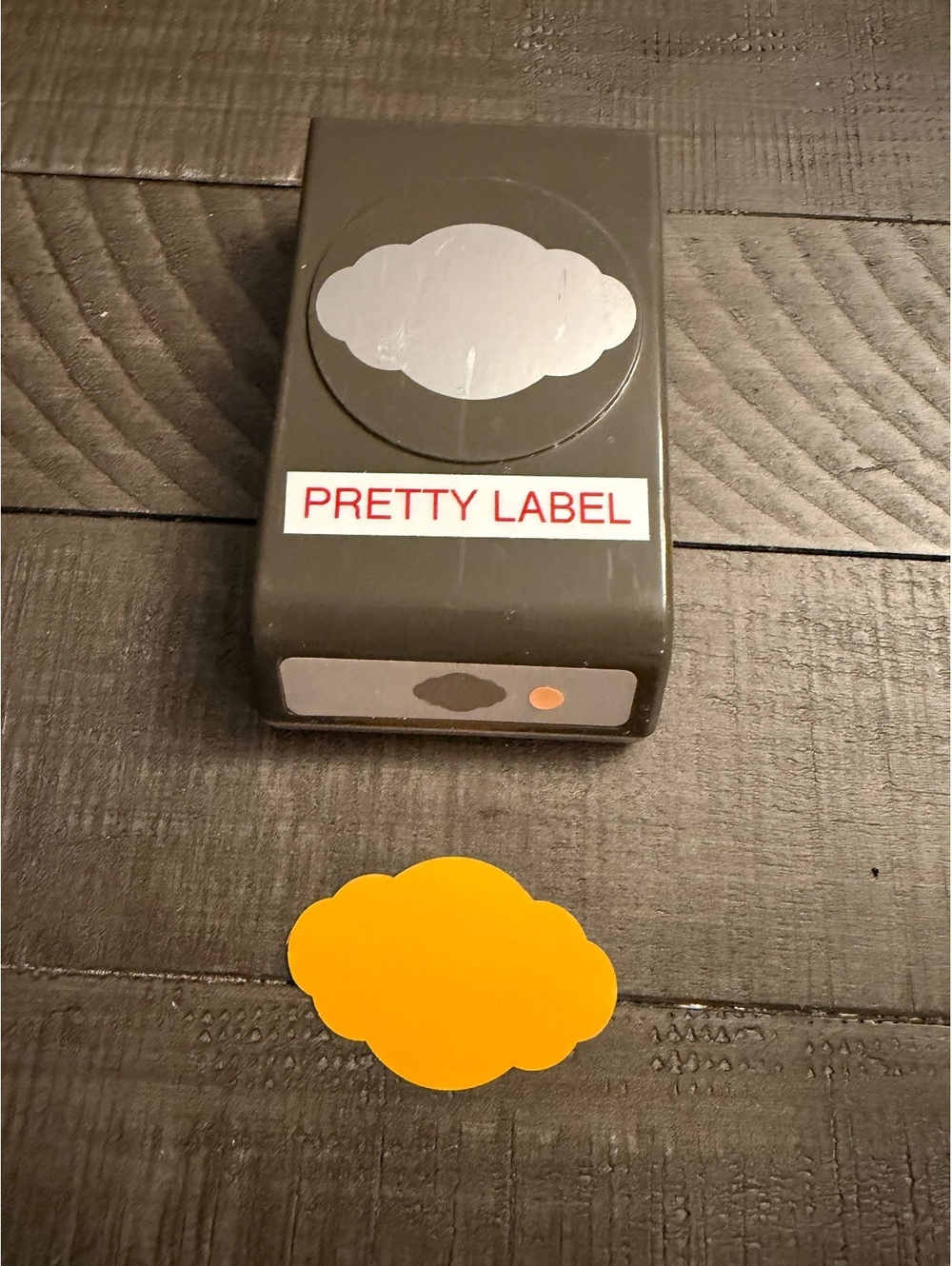 Stampin’ Up Pretty Label Shape Punch